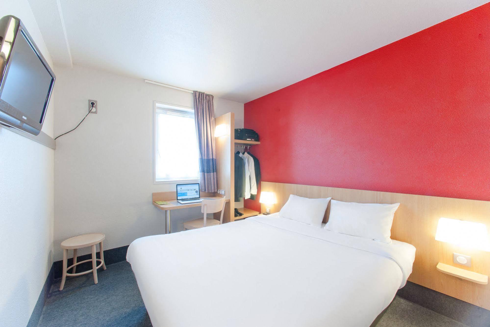 B&B Hotel Troyes Saint-Parres-Aux-Tertres Exterior photo